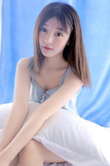 日系女生裸妆图片
